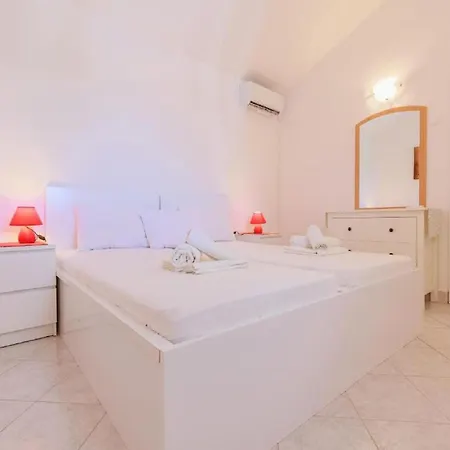 Lumbarda Resort Apartments Lumbarda